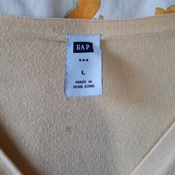 GAP Yellow Cardigan - Picture 4 of 4